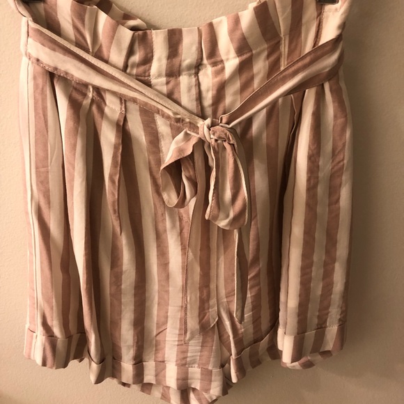 Lulu’s mauve Striped Blazer and Shorts Set - Picture 4 of 6